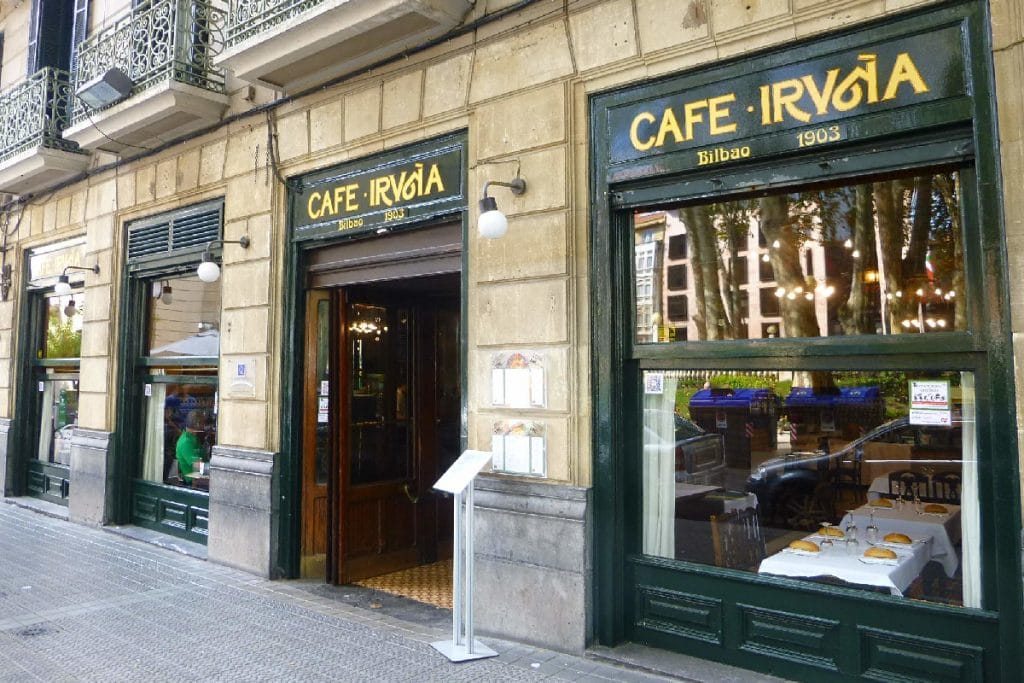 Café Iruña.