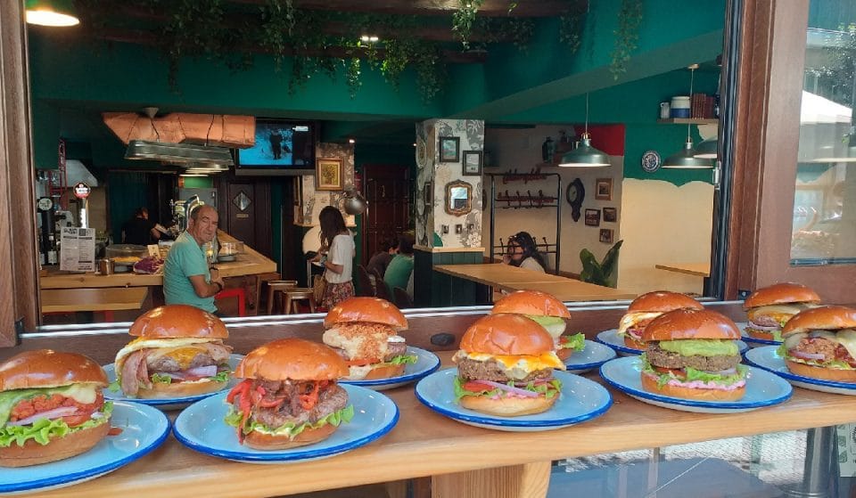 La mejor hamburguesa gourmet de España está en El Búho Rojo de Bilbao
